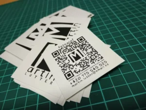 Čtvercečné samolepky na zakázku pro fotografa – matná fólie